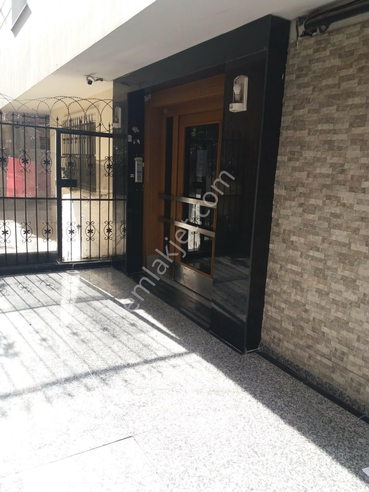 Bahçelievle'de 11 Yıllık Binada Asansörlü Satılık 4+1 Dublex Daire - Görsel 23