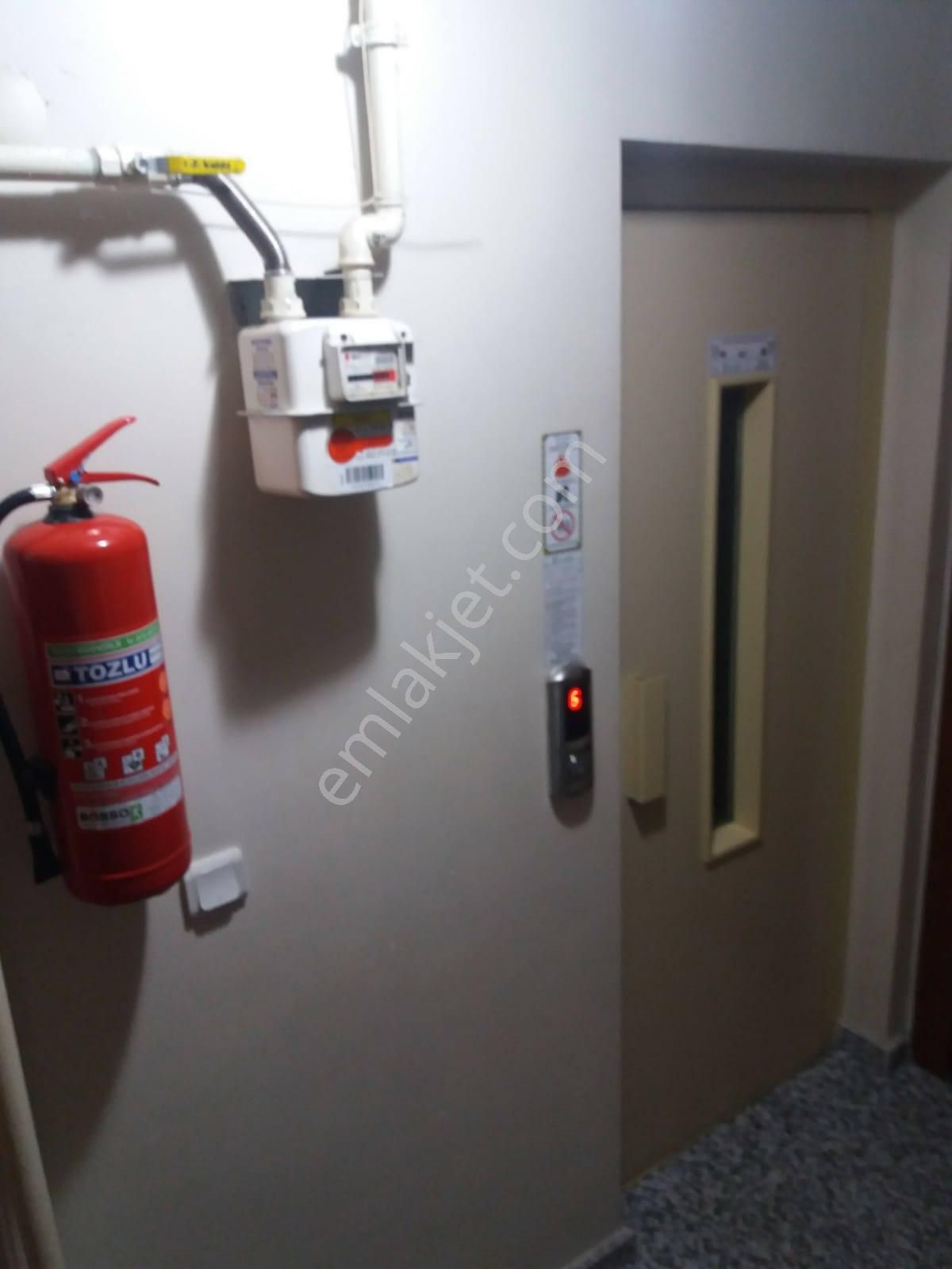 Bahçelievle'de 11 Yıllık Binada Asansörlü Satılık 4+1 Dublex Daire - Görsel 26