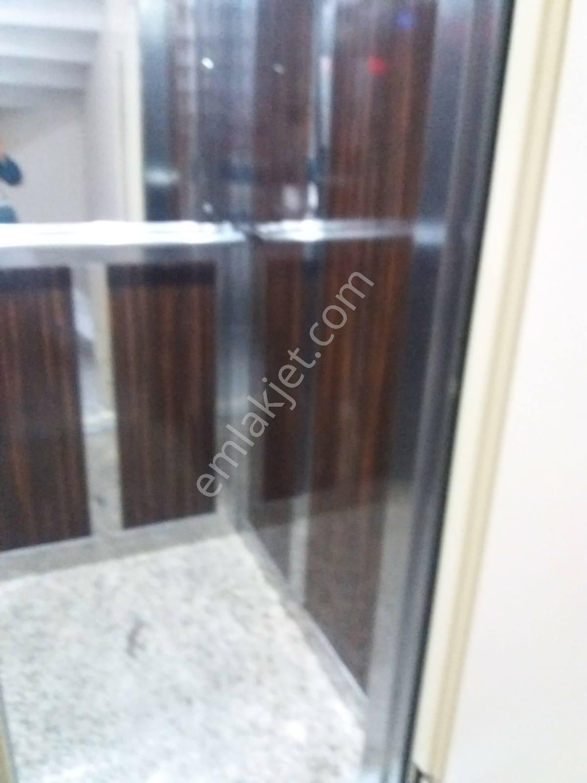 Bahçelievle'de 11 Yıllık Binada Asansörlü Satılık 4+1 Dublex Daire - Görsel 33