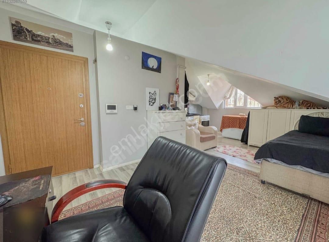 Bahçelievle'de 11 Yıllık Binada Asansörlü Satılık 4+1 Dublex Daire - Görsel 22