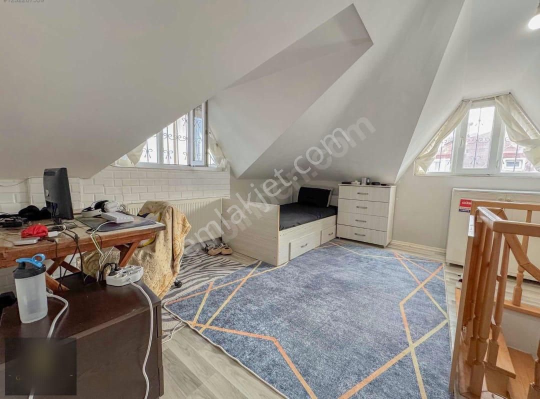 Bahçelievle'de 11 Yıllık Binada Asansörlü Satılık 4+1 Dublex Daire - Görsel 12