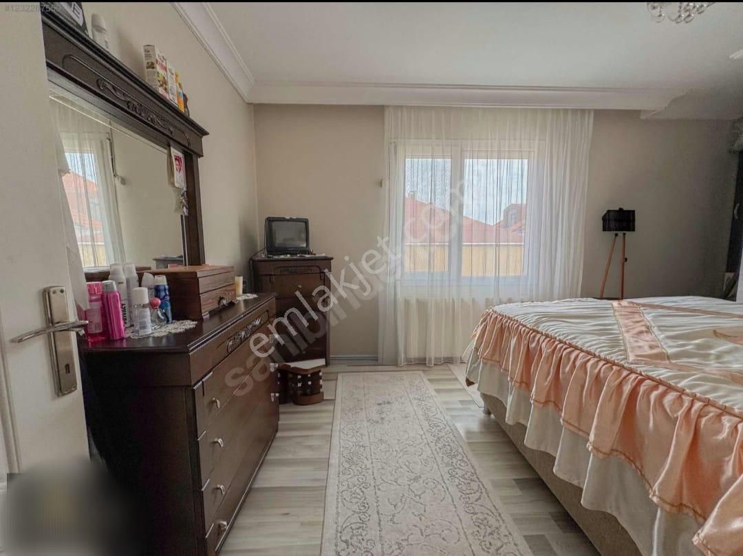 Bahçelievle'de 11 Yıllık Binada Asansörlü Satılık 4+1 Dublex Daire - Görsel 11