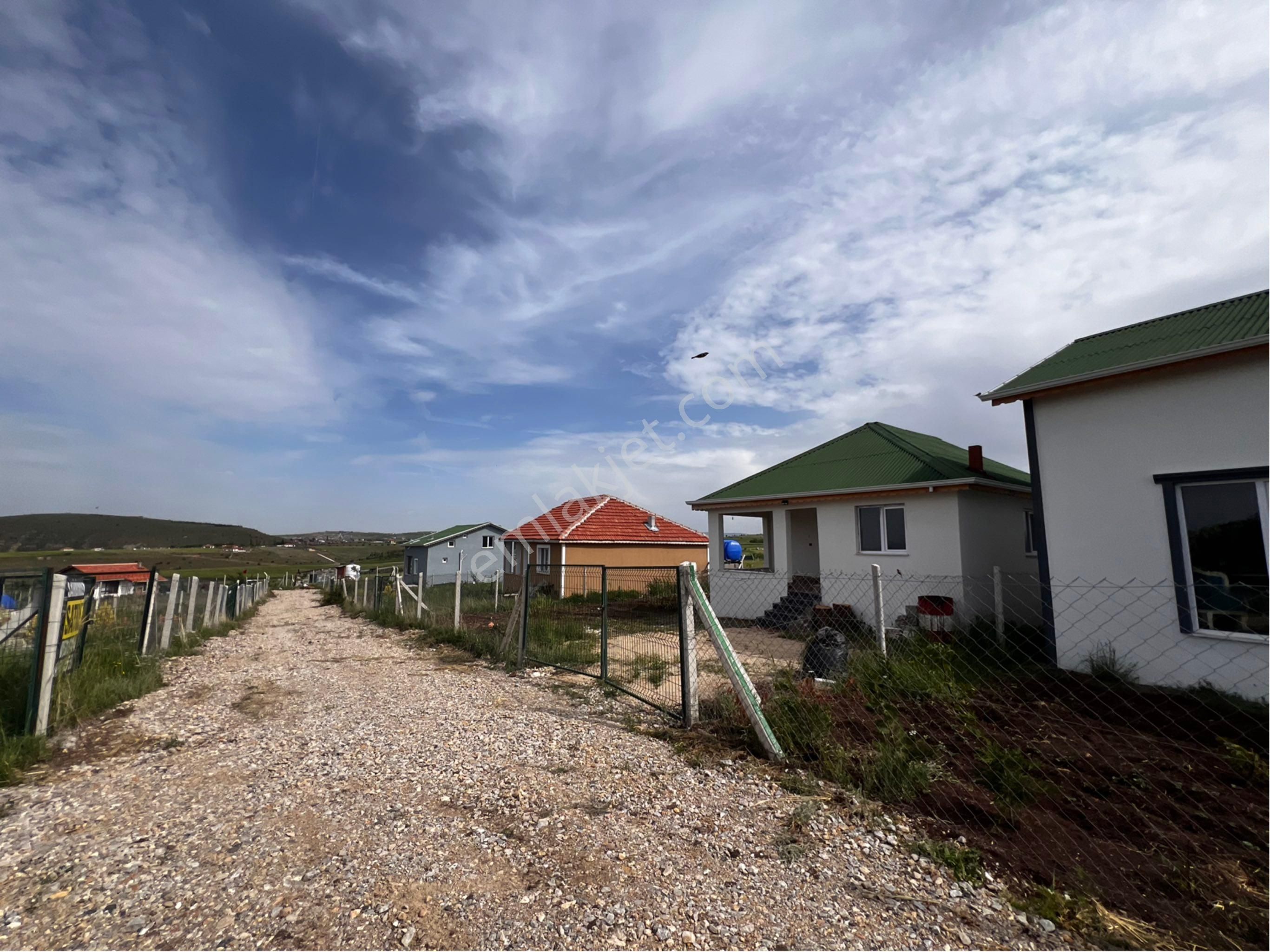 Altındağ Gicik Satılık Tarla Giçik'te 250m2 Satılık Bahçe Telli Kapılı Güneş Enerjili Sokak Aydınlatamlı Hobi Bahçesi