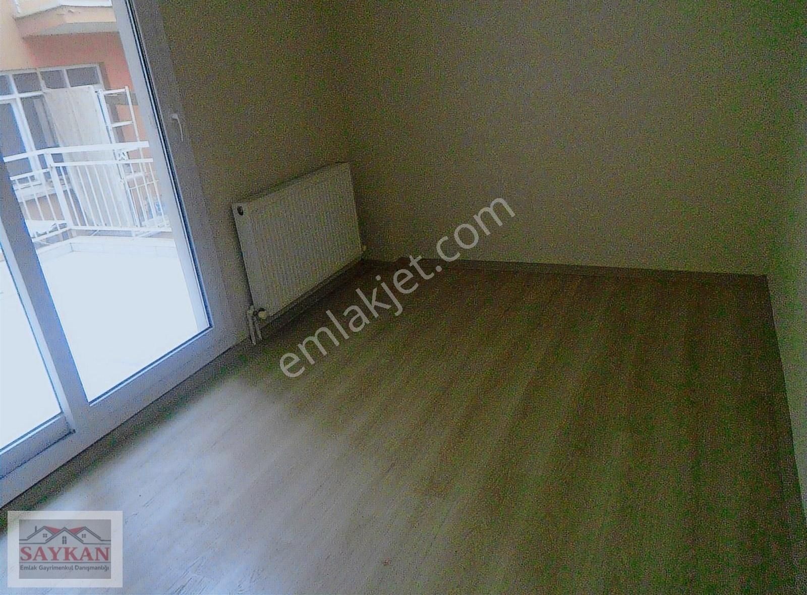 Bornova Rafet Paşa Kiralık Daire Apdiipekçi Caddesi Yakını 2+1 Kiralık Daire