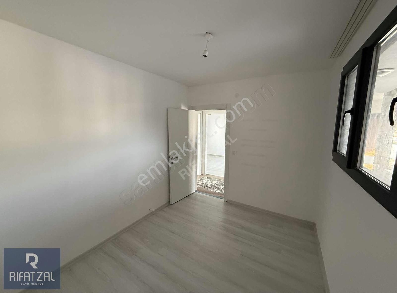 Ayvalık Küçükköy Satılık Daire Küçükköy Hanlarda Havuzlu Site İçi 2+1 70 M2 Lüx Daire