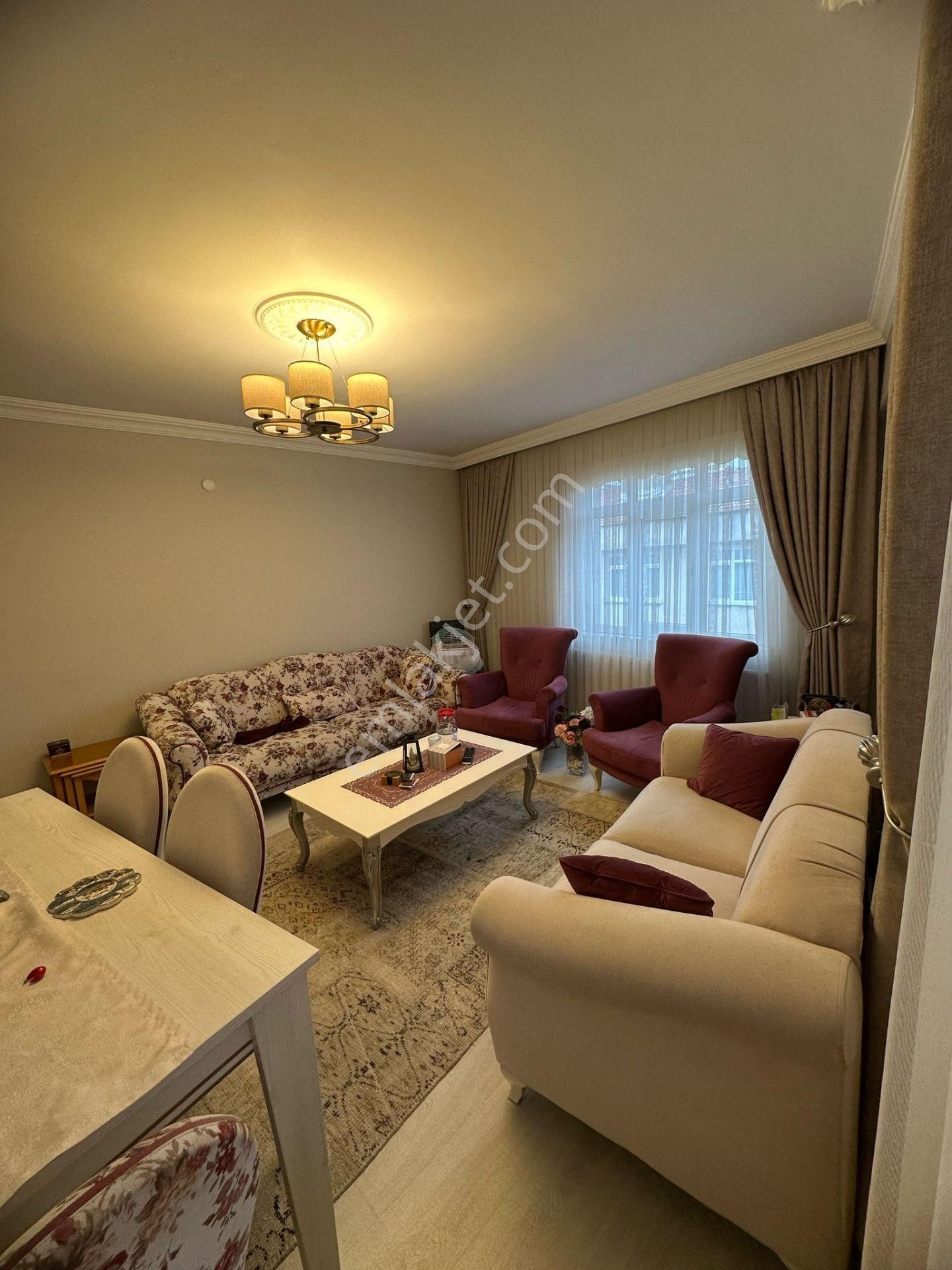 Bahçelievler Çavuşpaşa'da İçi Bakımlı 5. Kat Satılık Daire - Görsel 2