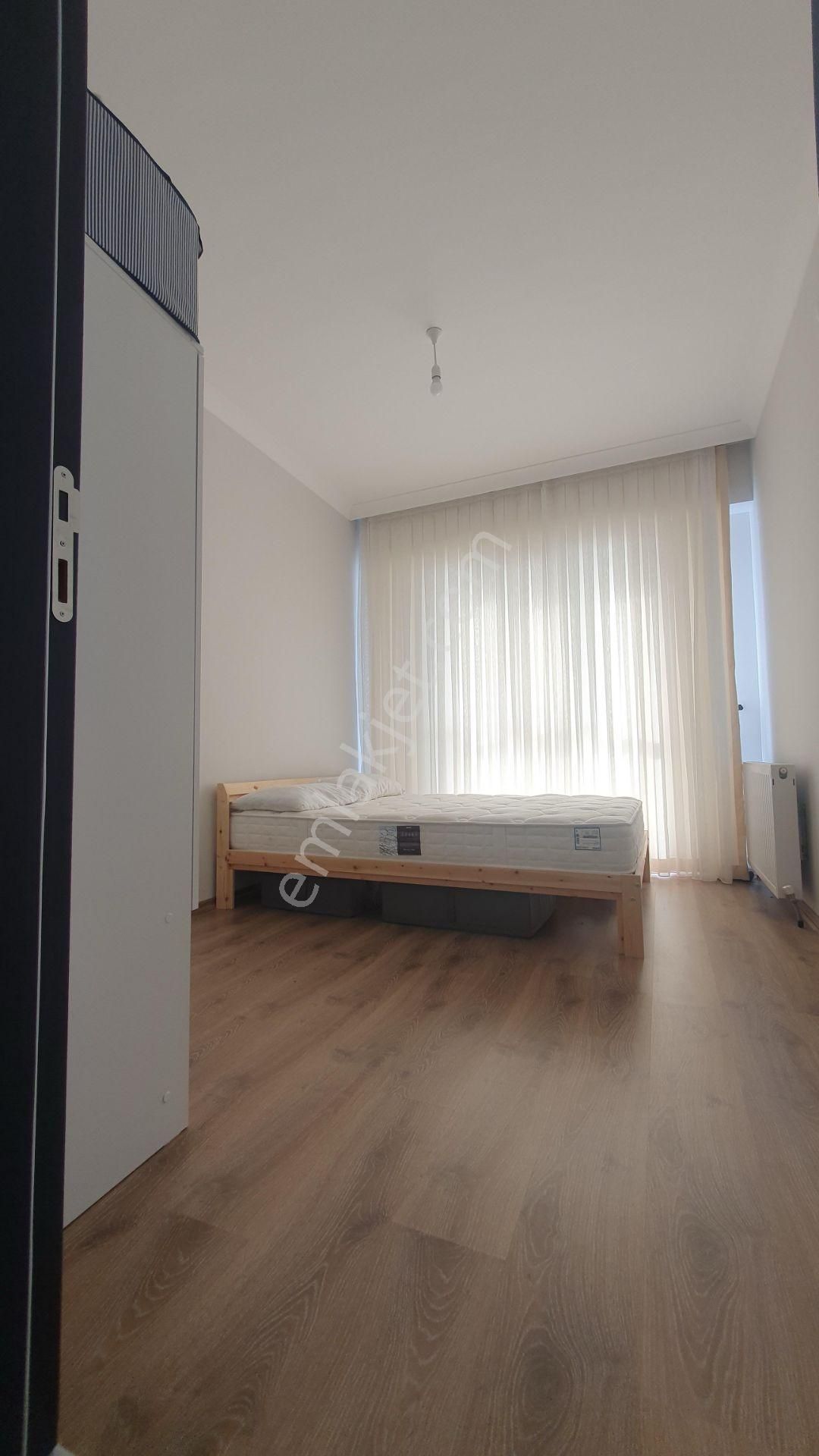 Delux'den Kumbağ Mah.'de Full Eşyalı Satılık Bahçekatı 1+1 Daire - Görsel 14