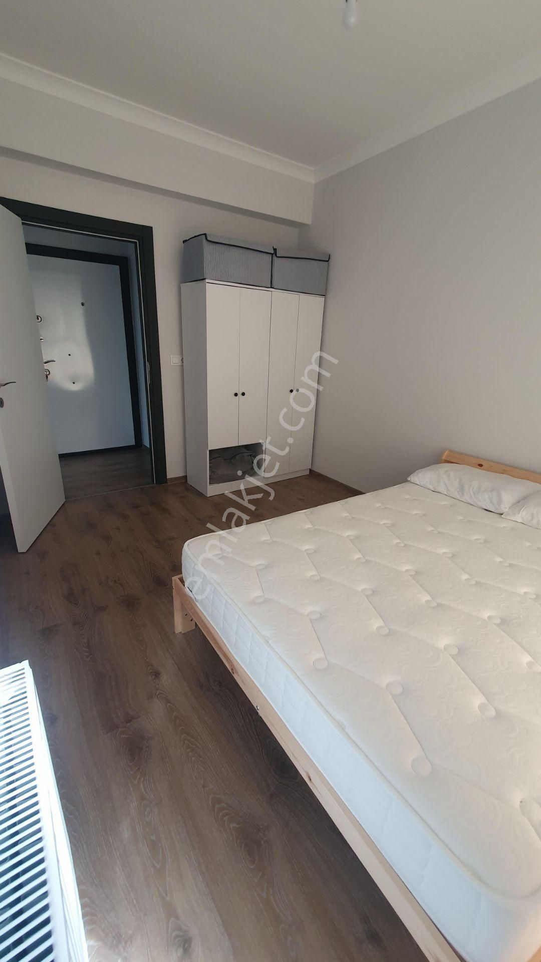 Delux'den Kumbağ Mah.'de Full Eşyalı Satılık Bahçekatı 1+1 Daire - Görsel 15