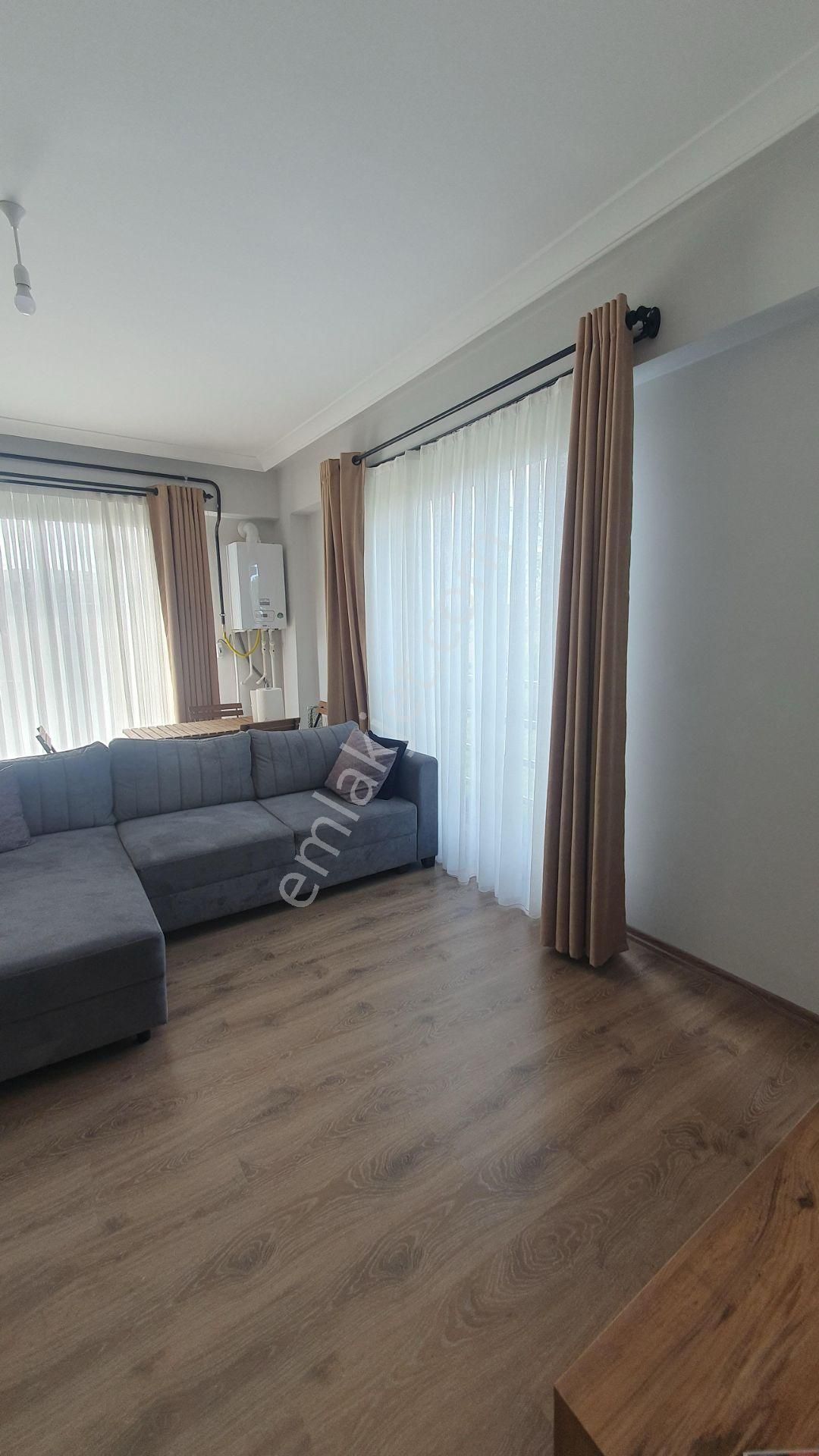 Delux'den Kumbağ Mah.'de Full Eşyalı Satılık Bahçekatı 1+1 Daire - Görsel 4