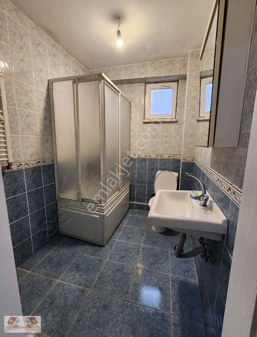 Şişli Gülbahar Kiralık Daire Cadde Ye Yakın Yokuşsuz Balkonlu 2+1daire