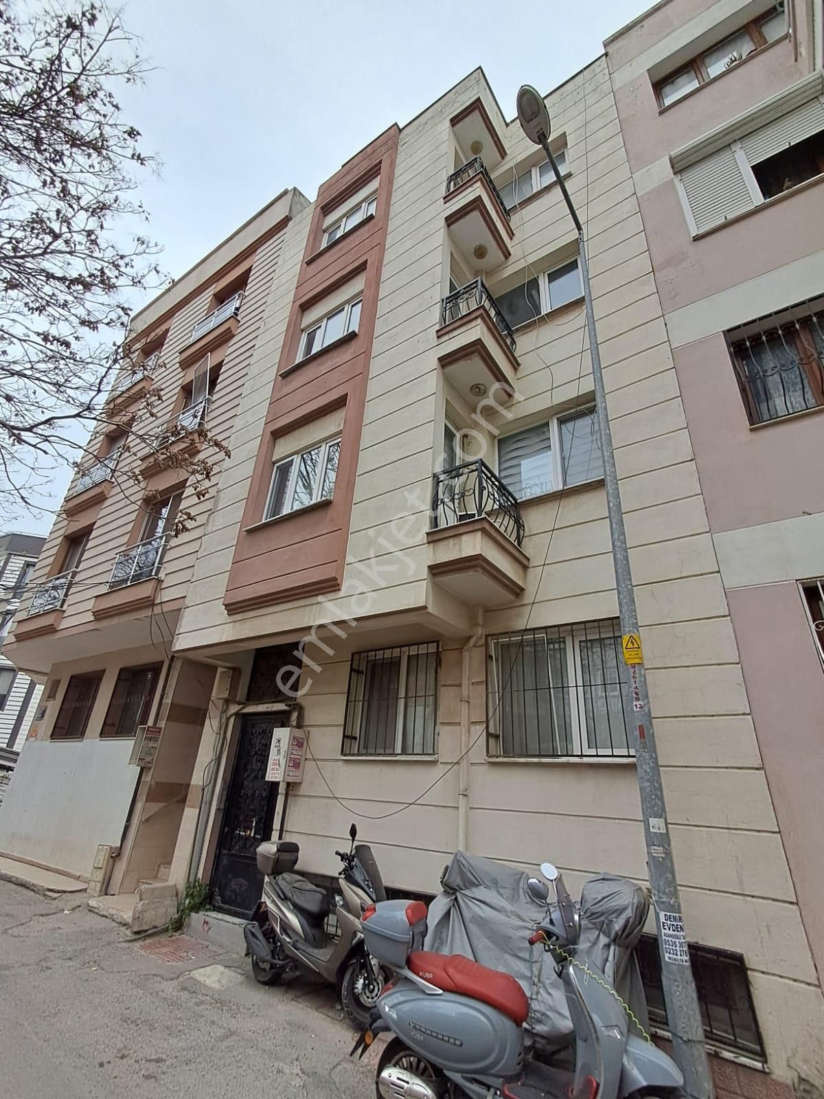 Buca Adatepe Satılık Daire Buca Adatepe 9 Sokakta Satılık 3+1 125 M2 Satılık Daire