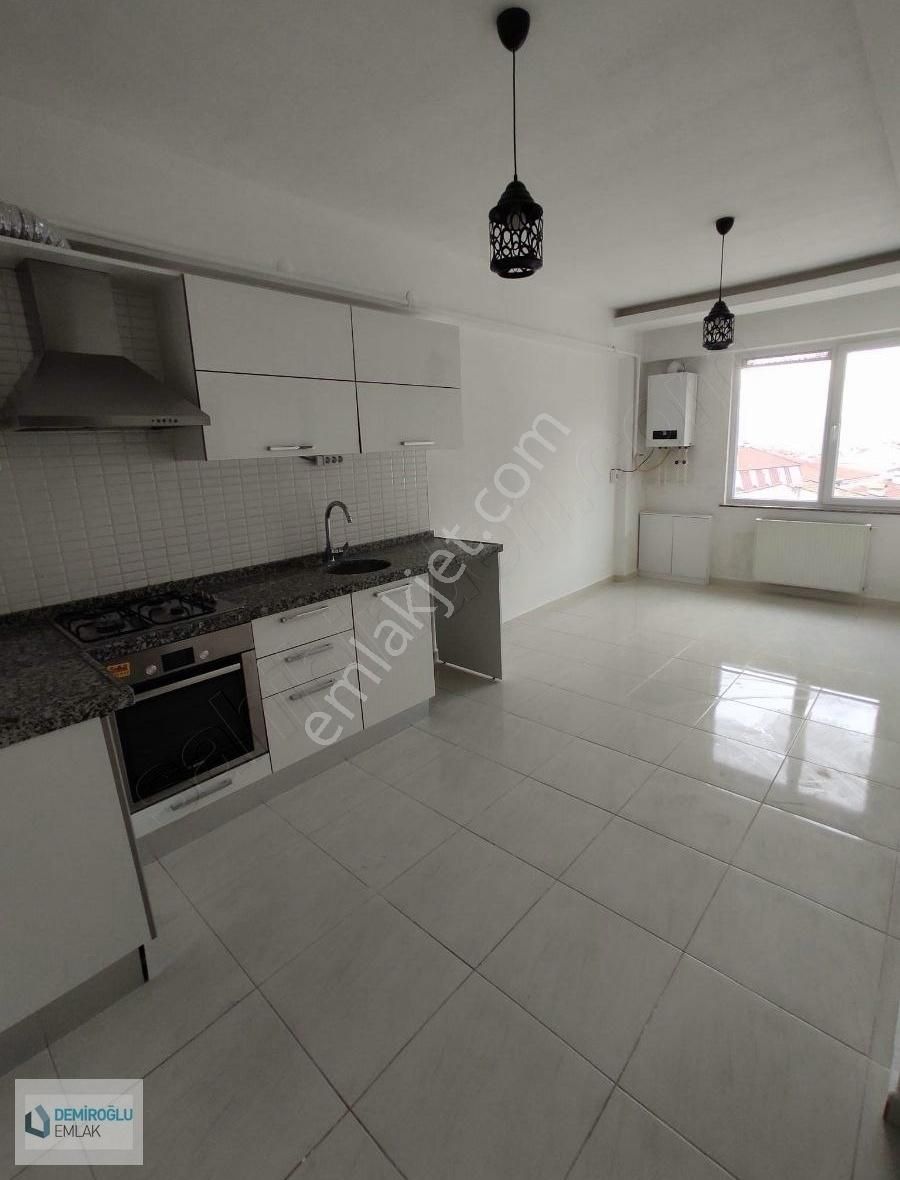 Tepebaşı Çamlıca Kiralık Daire Birlik Caddesi Uzeri Asansorlu Kiralik Apart Daire