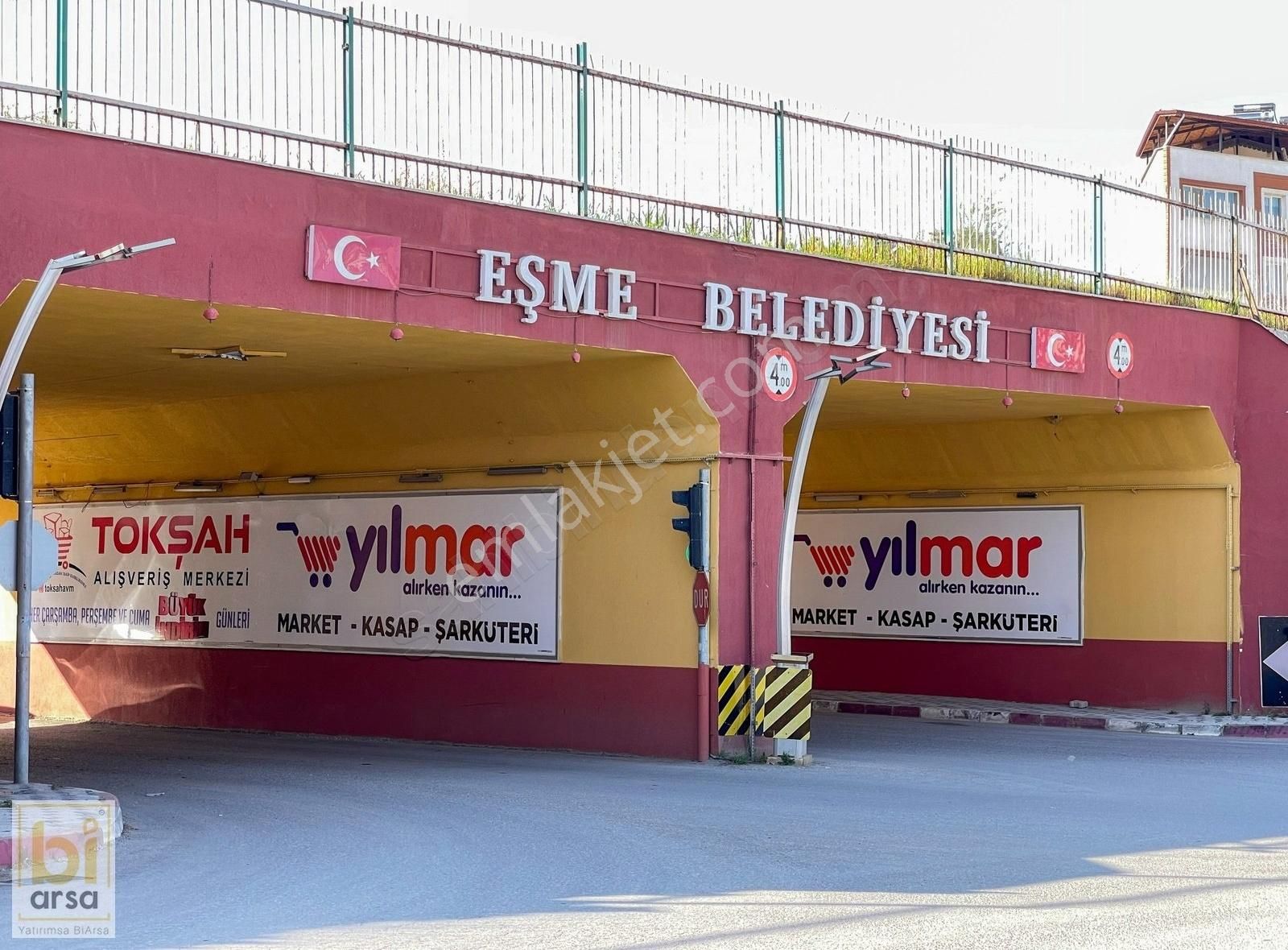 Eşme Armutlu Köyü Satılık Tarla Uşak Armutlu'da 1.104 M² Köye Yakın Yatırımlık Tarla