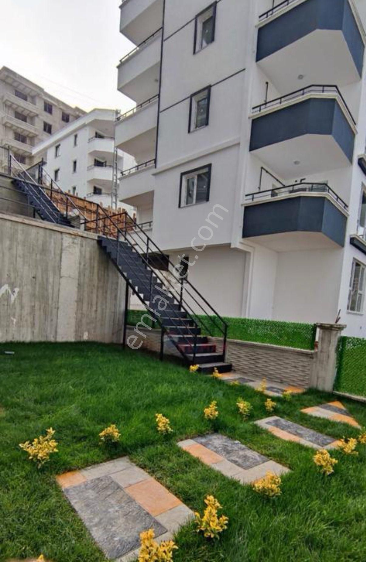 Atakum Alanlı Satılık Daire Remax Kuzey Den Alanlı Da 1+1 Fırsat Daire