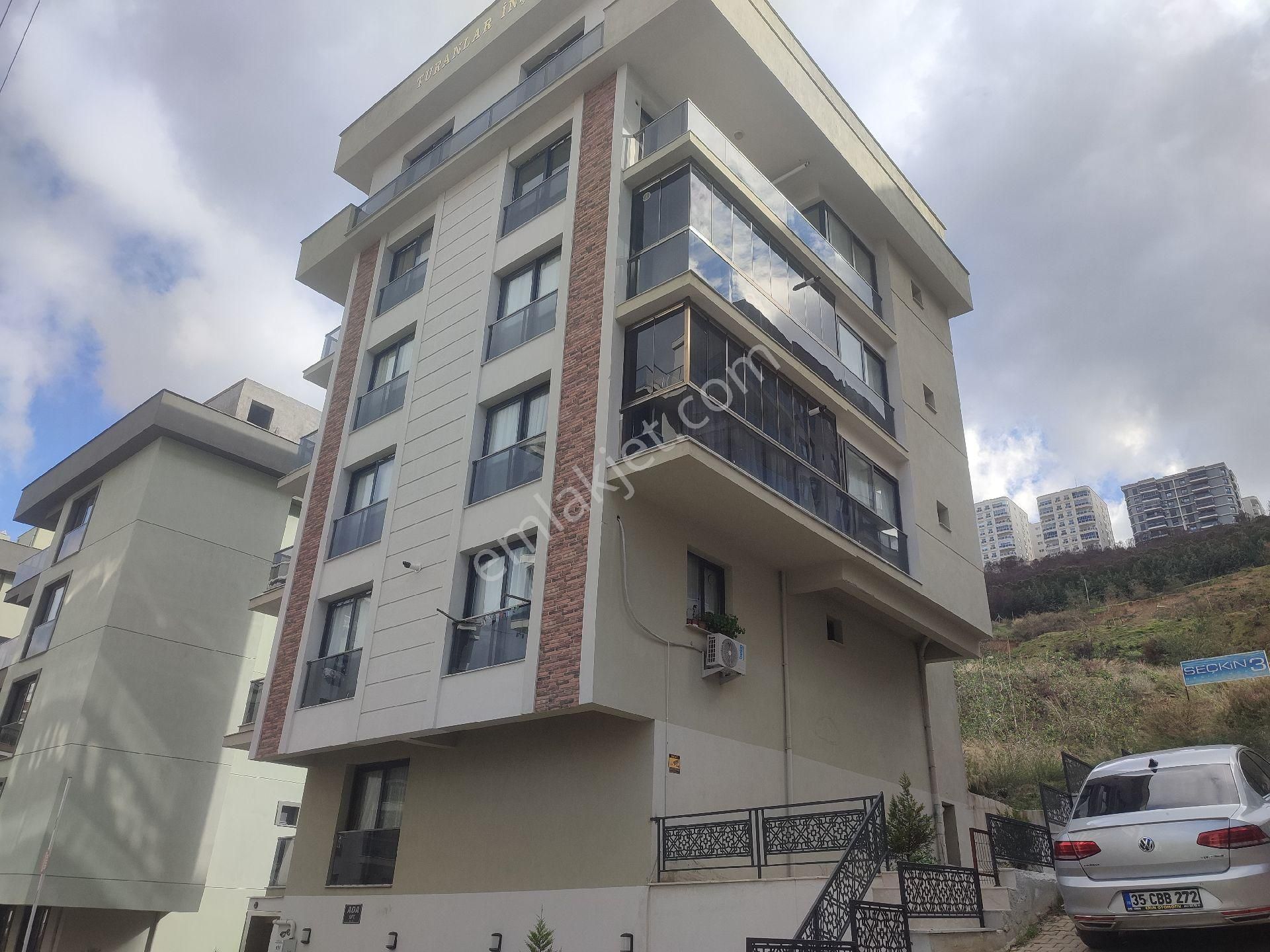 Bayraklı Körfez Kiralık Daire İzmir Şehir Hastanesi Yakını Yeni Bina Arakat 2+1 Kiralık Daire