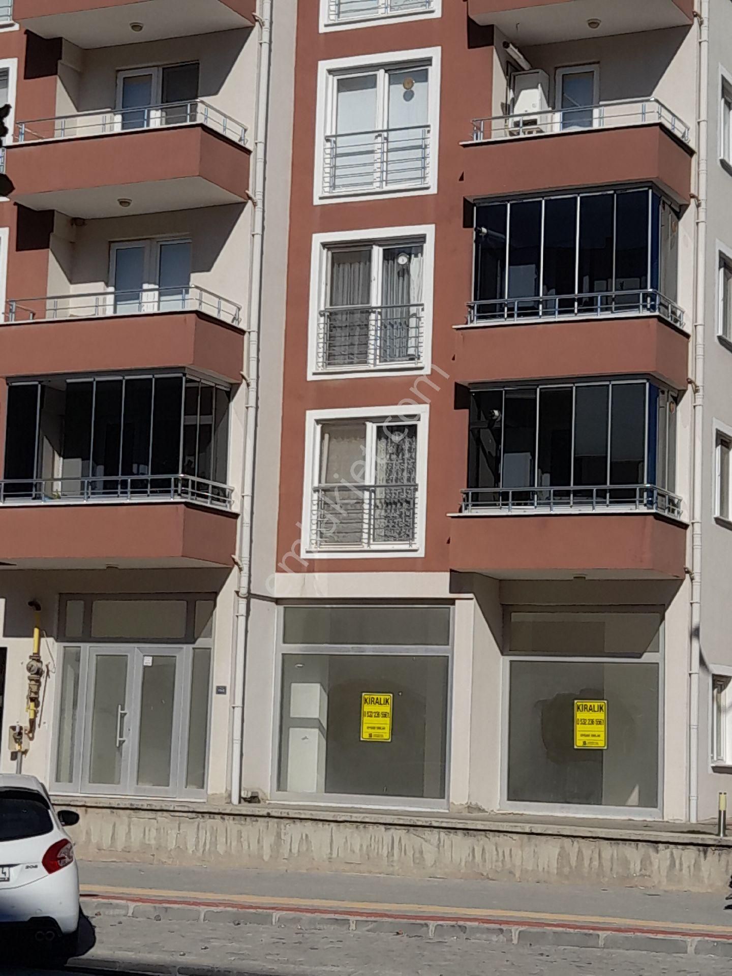 Nilüfer Dumlupınar Kiralık Dükkan & Mağaza Uygardan Göruklede Atatürk Bulvarında 85 M2 İş Yeri Dükkan