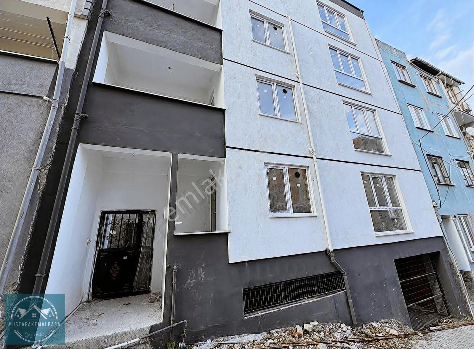 Mustafakemalpaşa Selimiye Satılık Daire M.k.paşa Gayrimenkul'den Selimiye Mah. 2+1 Daire 100 M2