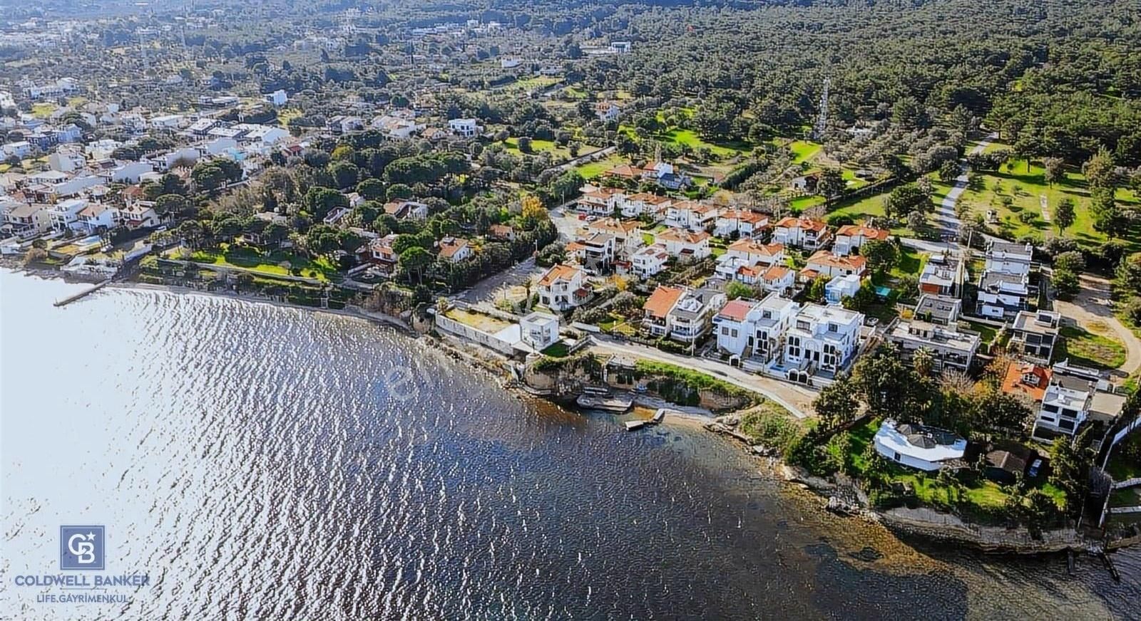 Urla Güvendik Denize Sıfır Satılık Villa Urla Çeşmealtı Deniz Manzaralı Asansörlü Satılık Lüks Villa