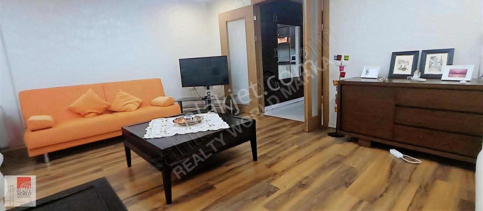 Antalya Konyaaltı, Havuzlu Site Doğalgazlı Eşyalı Kiralık Daire
