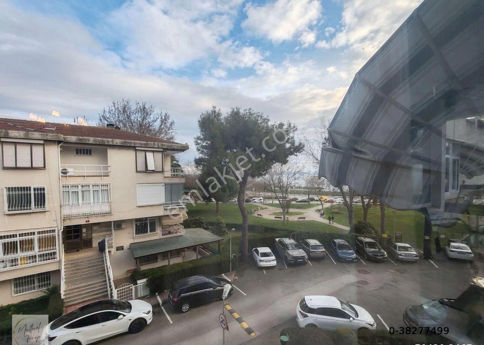 Kadıköy Suadiye Satılık Daire Suadiye Sahilde Satılık 140 M2 Net 3+1 Kısmi Deniz Manzaralı Muhteşem Lokasyonda Daire