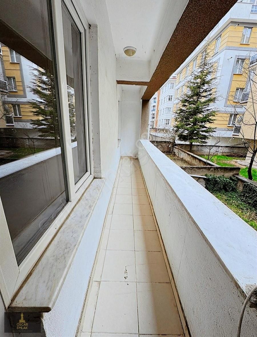 Tepebaşı Bahçelievler Kiralık Daire Oscar Emlak'tan Bahçelievler'de Seylap Caddesi Yakını 2+1