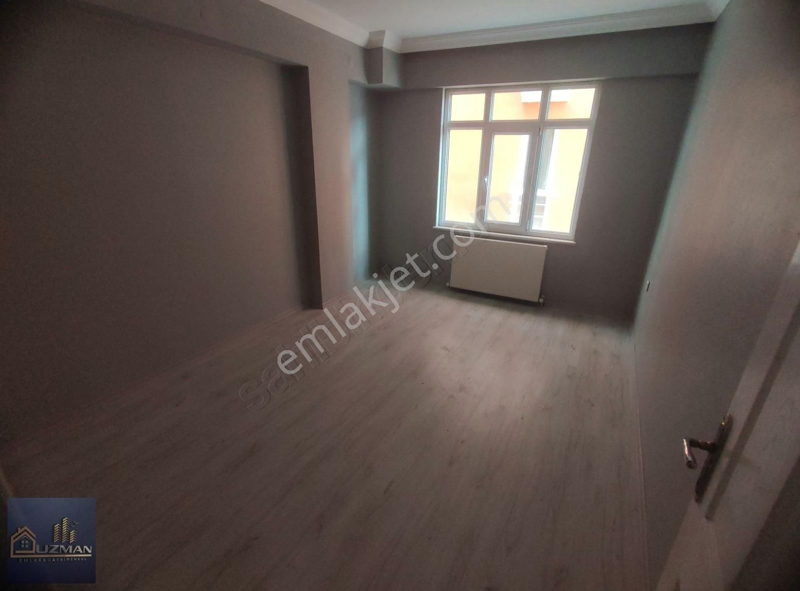 Bulancak Ballıca Kiralık Daire Uzman Emlak'tan 4+1, 1.katta Geniş Doğalgazlı Kiralık Daire