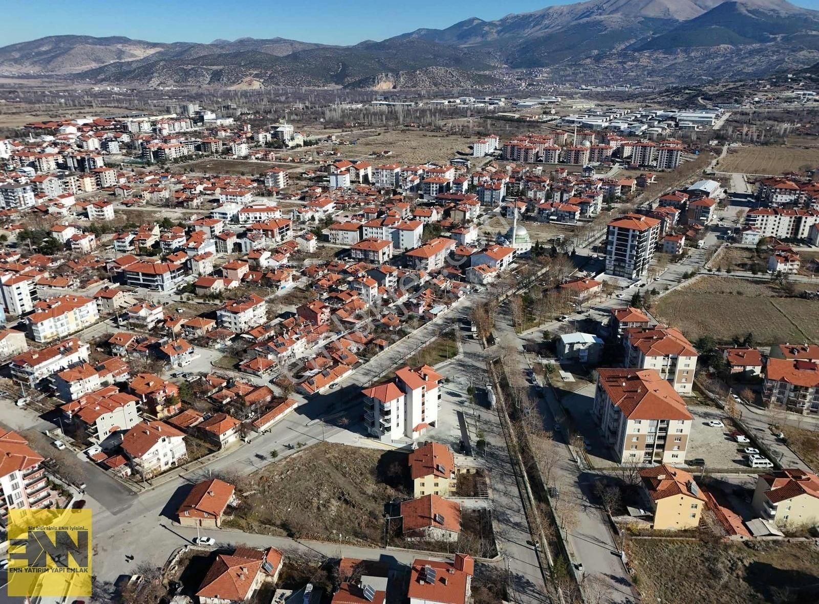 Isparta Merkez Ayazmana Satılık Dükkan & Mağaza Isparta Ayazmana Halıkent Pazarı Yakını Depolu Satılık Dükkan