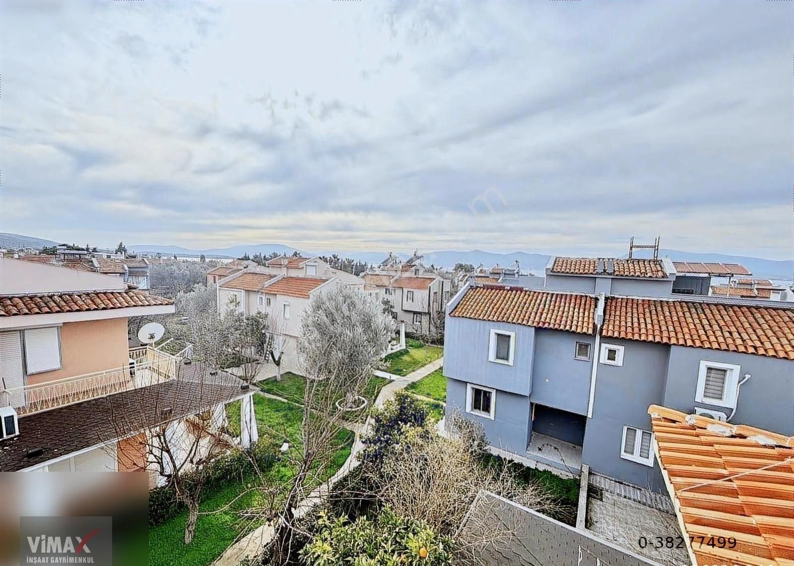 İzmir Urla Satılık Villa Urla Özbek'te Site İçinde Satılık Fırsat 3+1 Villa