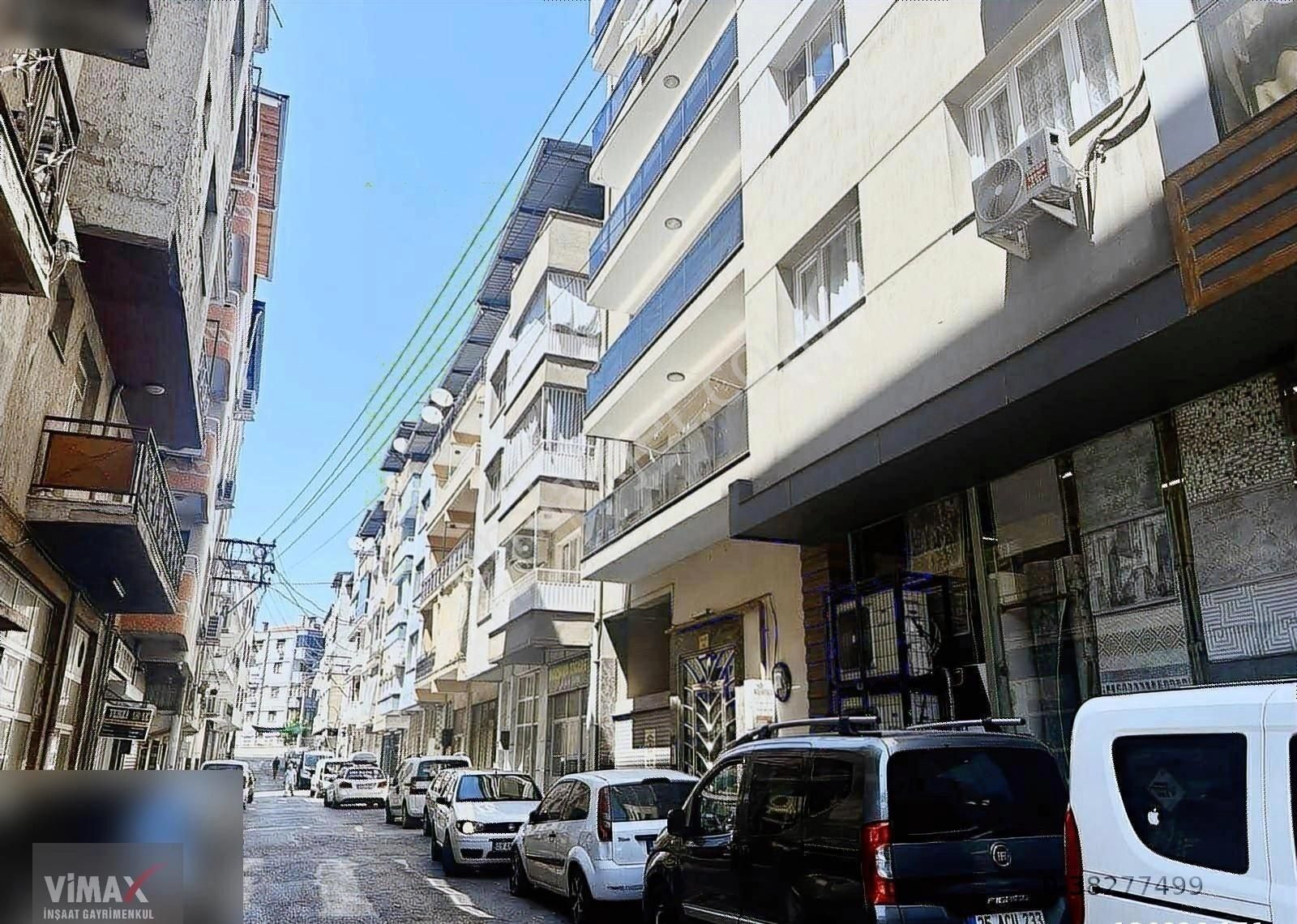 Karabağlar Gülyaka Satılık Daire Bozyaka Caddesi Üzerinde Otopark Doğalgaz Asansörlü 3+1 Daire