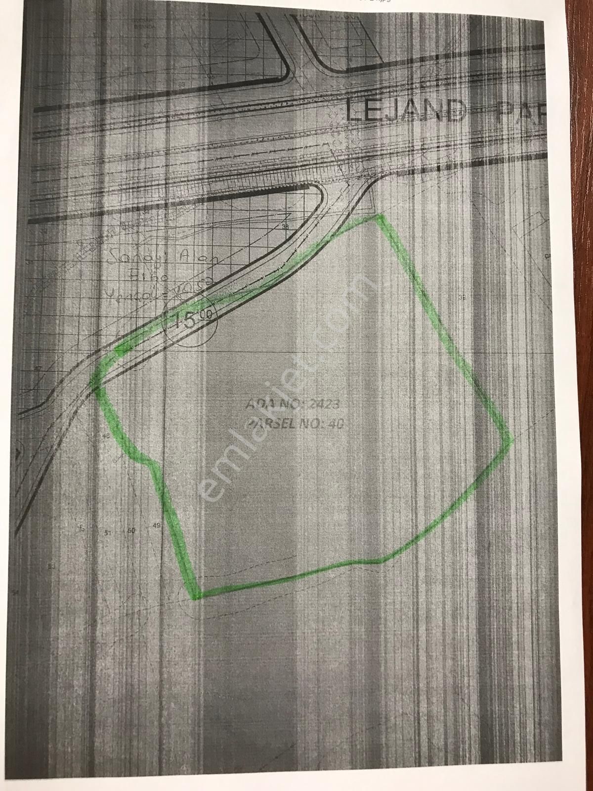 Erenler Nakışlar Satılık Tarla Sakarya Erenlerde D 100 Karayolu Cepheli Yatırımlık 27.430 M2 Tarla