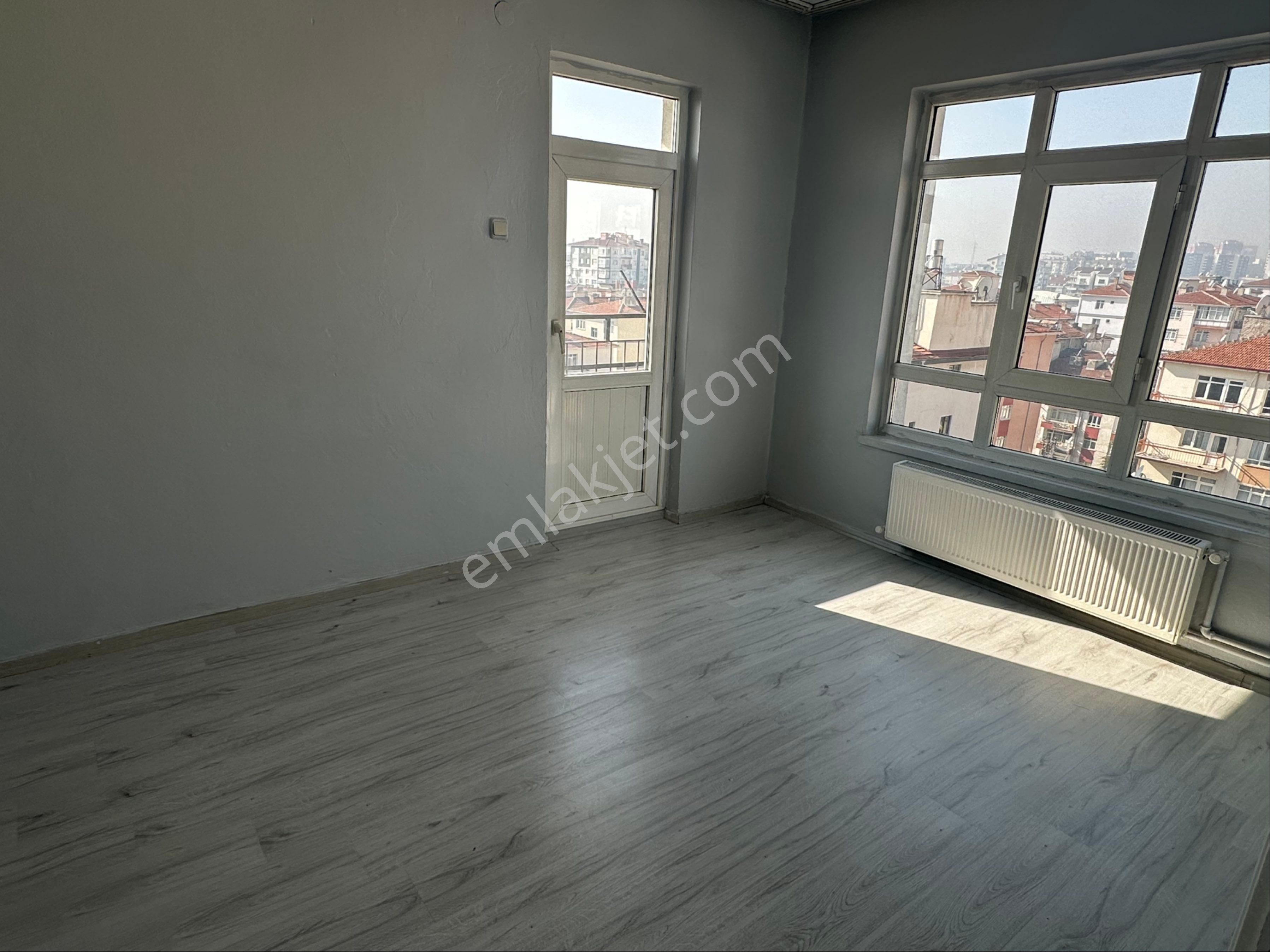 Yenimahalle Demetlale Kiralık Daire Demet Metro Yakını Asansörlü Ön Cephe 3+1 Kiralık