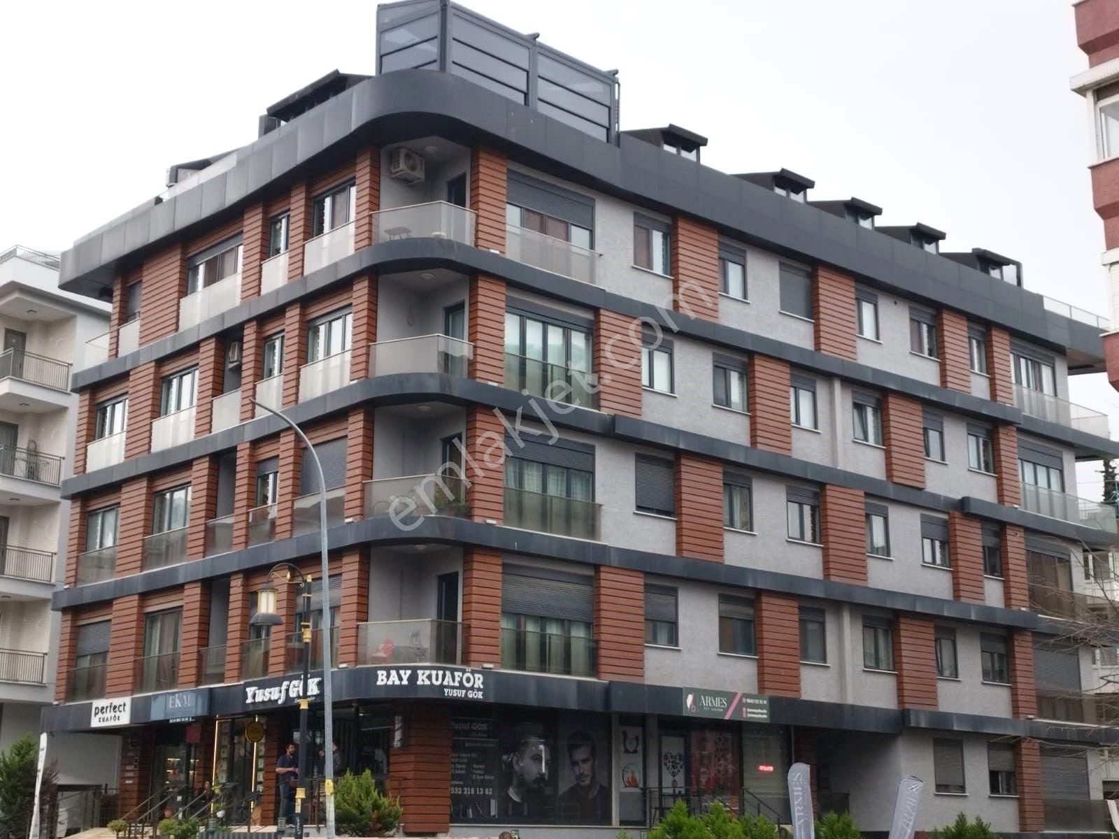 Maltepe Çınar Satılık Daire ▃artemin▃çınar'da Minibüs Yoluna Yakın 1.kat Lüks 90m² 2+1