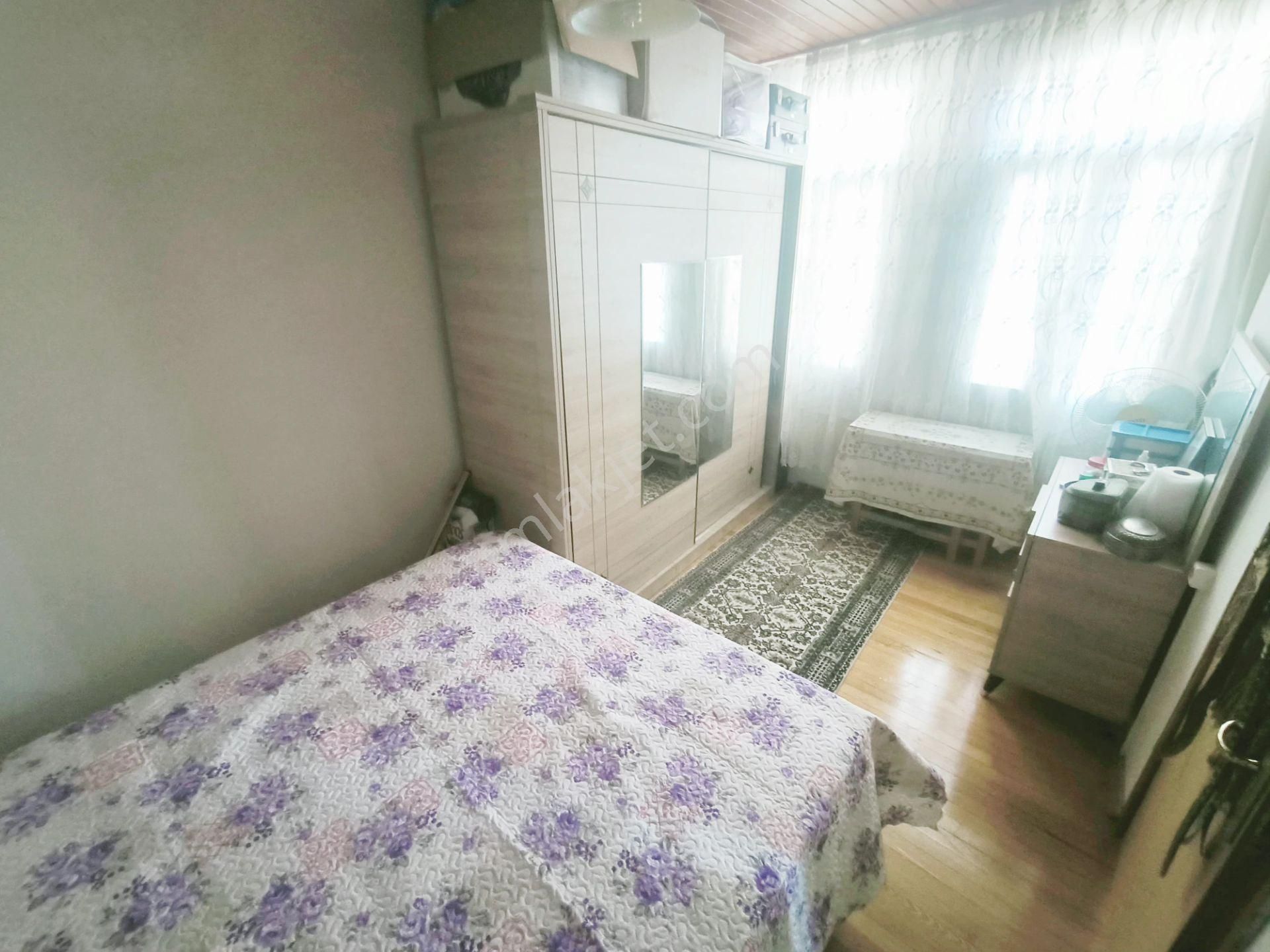 Ayvalık Merkez Çarşıda 3 Katlı Rum Evi(taş Ev) - Görsel 4