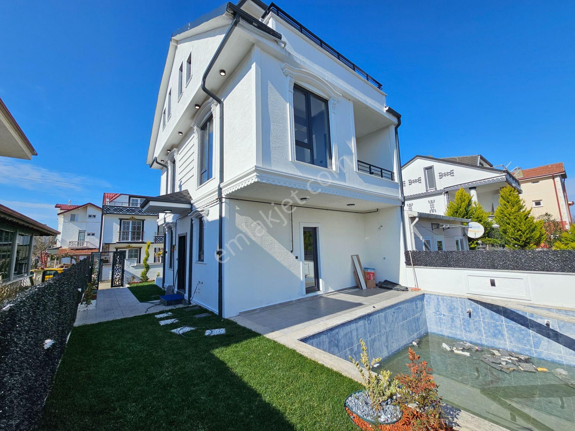 Kocaali Yayla Satılık Villa 4+1 Deniz Manzaralı, Müstakil Parsel, Havuzlu Lüks Villa