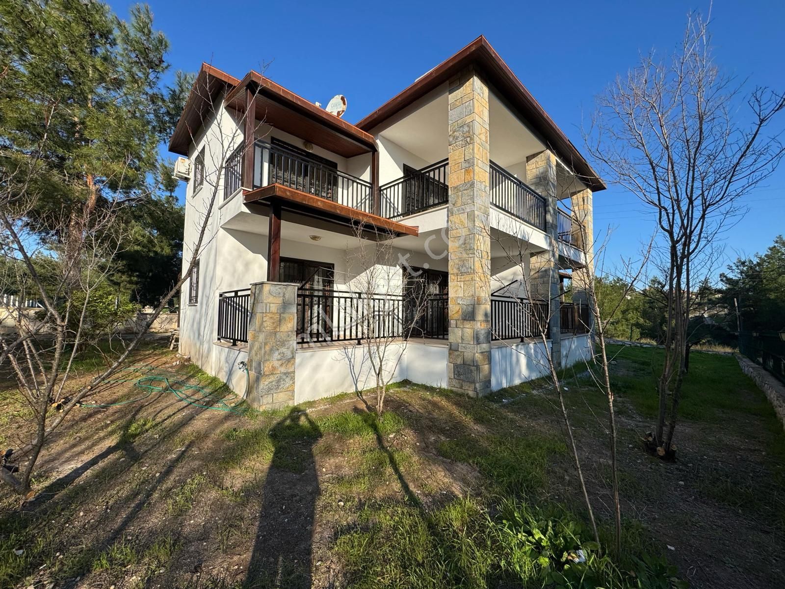 Didim Ak Yeniköy Satılık Villa Didim Seyrantepe 2+1 Eşyalı Bahçeli Satılık Villa