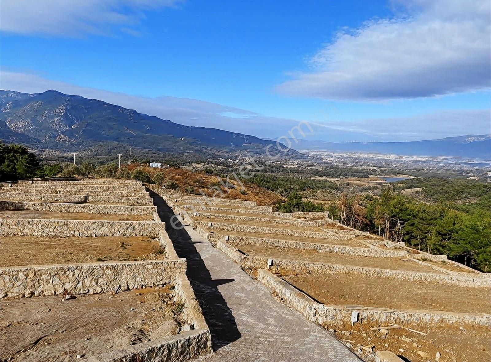 Yukarı Kzılca'da Gölet Manzaralı 455m2 Çok Hesaplı Bahçe - Görsel 3