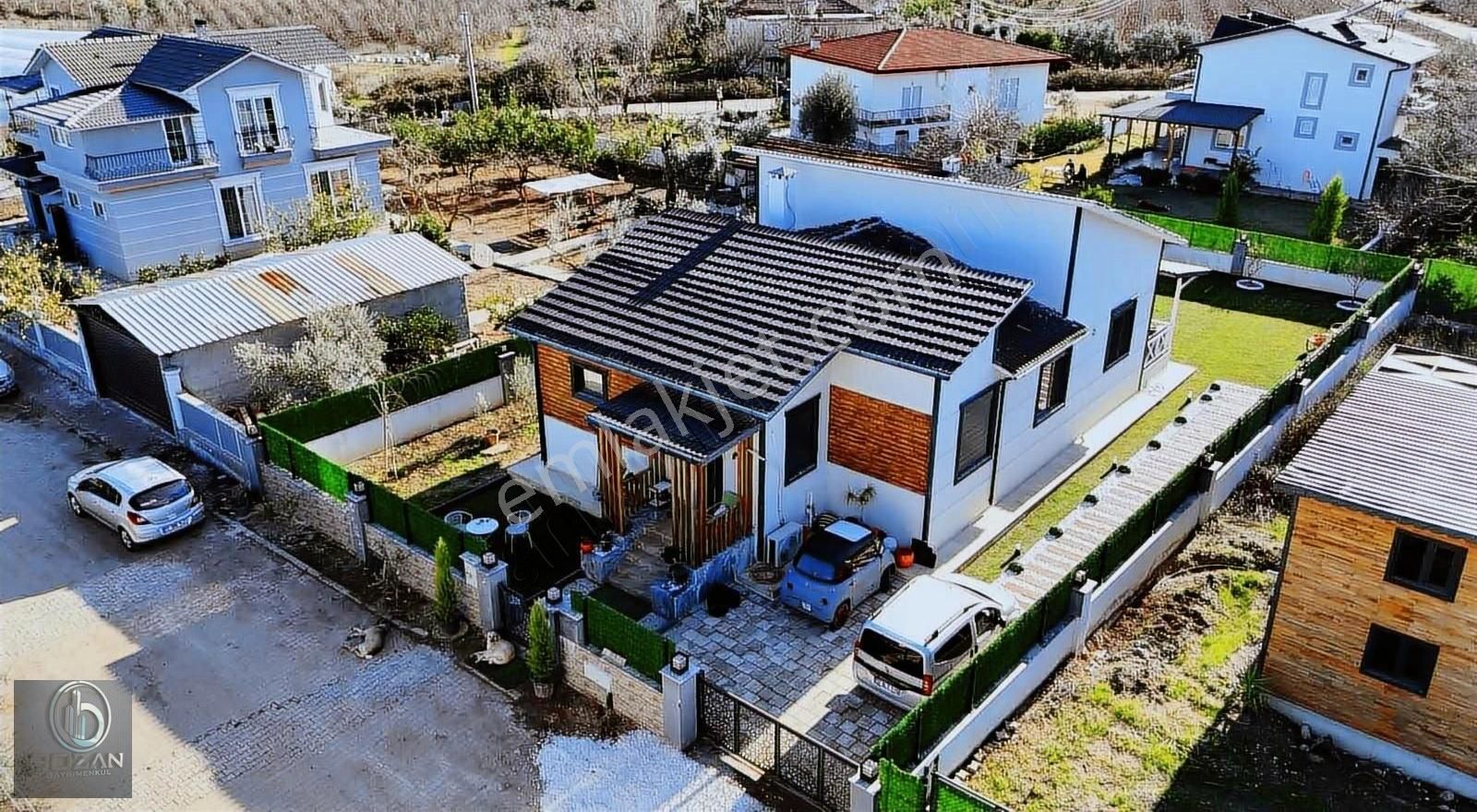 Döşemealtı Bahçeyaka Satılık Villa Bahçeyaka Merkeze Yakın Doğa İle İç İçe Eşşsiz Villa