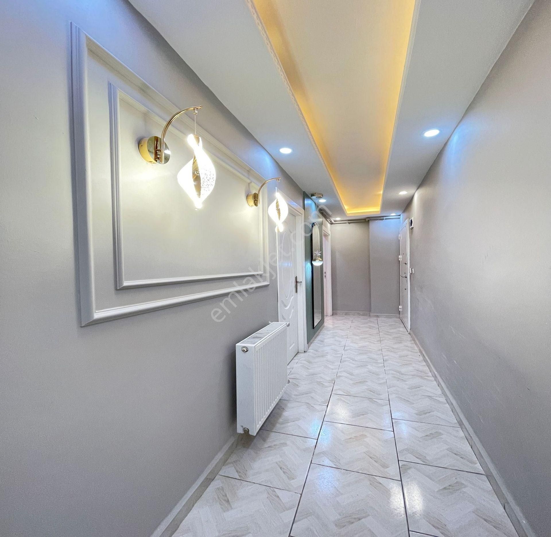 Metrobüse Yakın Otoparklı Full Dekorlu 2+1 Satılık 1. Kat Daire - Görsel 5