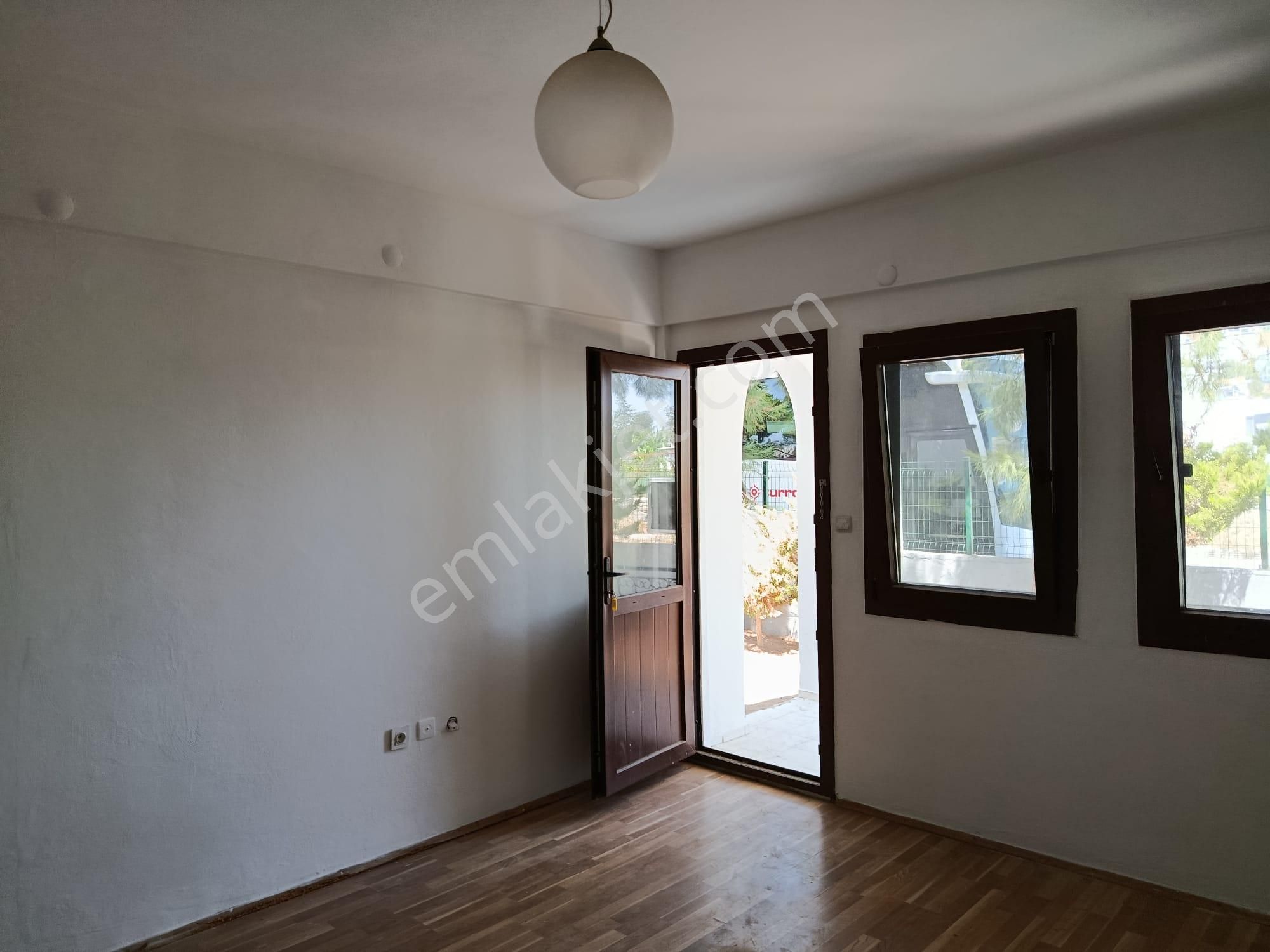 Bodrum Turgutreis Site İçi Satılık Giriş Kat Daire! Denize 200 M - Görsel 4