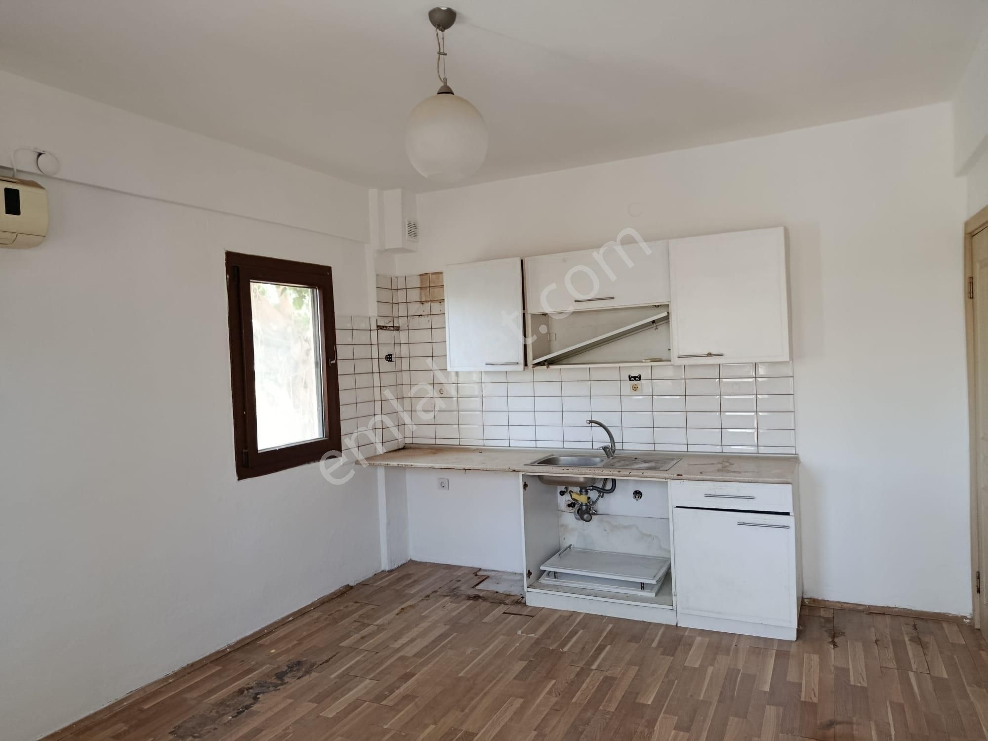 Bodrum Turgutreis Site İçi Satılık Giriş Kat Daire! Denize 200 M - Görsel 6