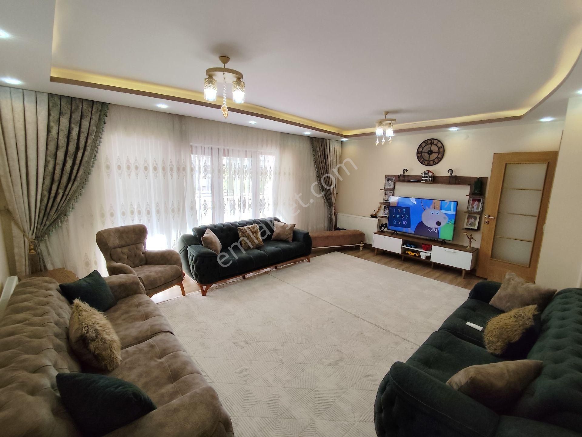 Nusaybin Yenişehir Satılık Daire Acar Emlaktan Yenişehir Mah Tokide 3+1 135m2 Full Yapılı Daire