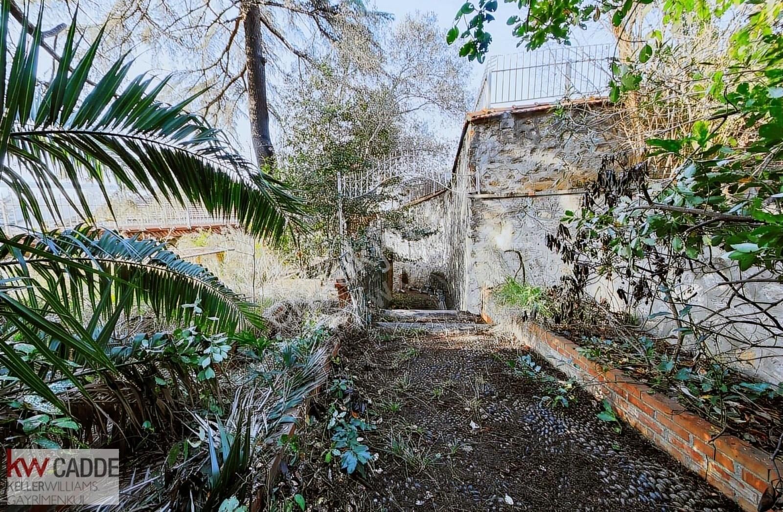 Kw Sinan'dan Beylerbeyin De 2.450 M2 Bahçe Kullanımlı Köşk - Görsel 31