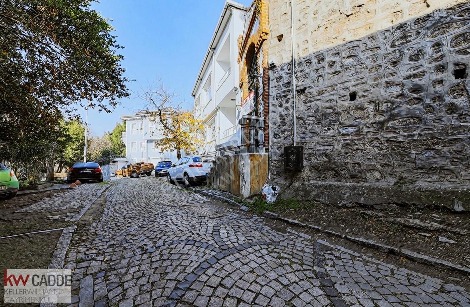 Kw Sinan'dan Beylerbeyin De 2.450 M2 Bahçe Kullanımlı Köşk - Görsel 14