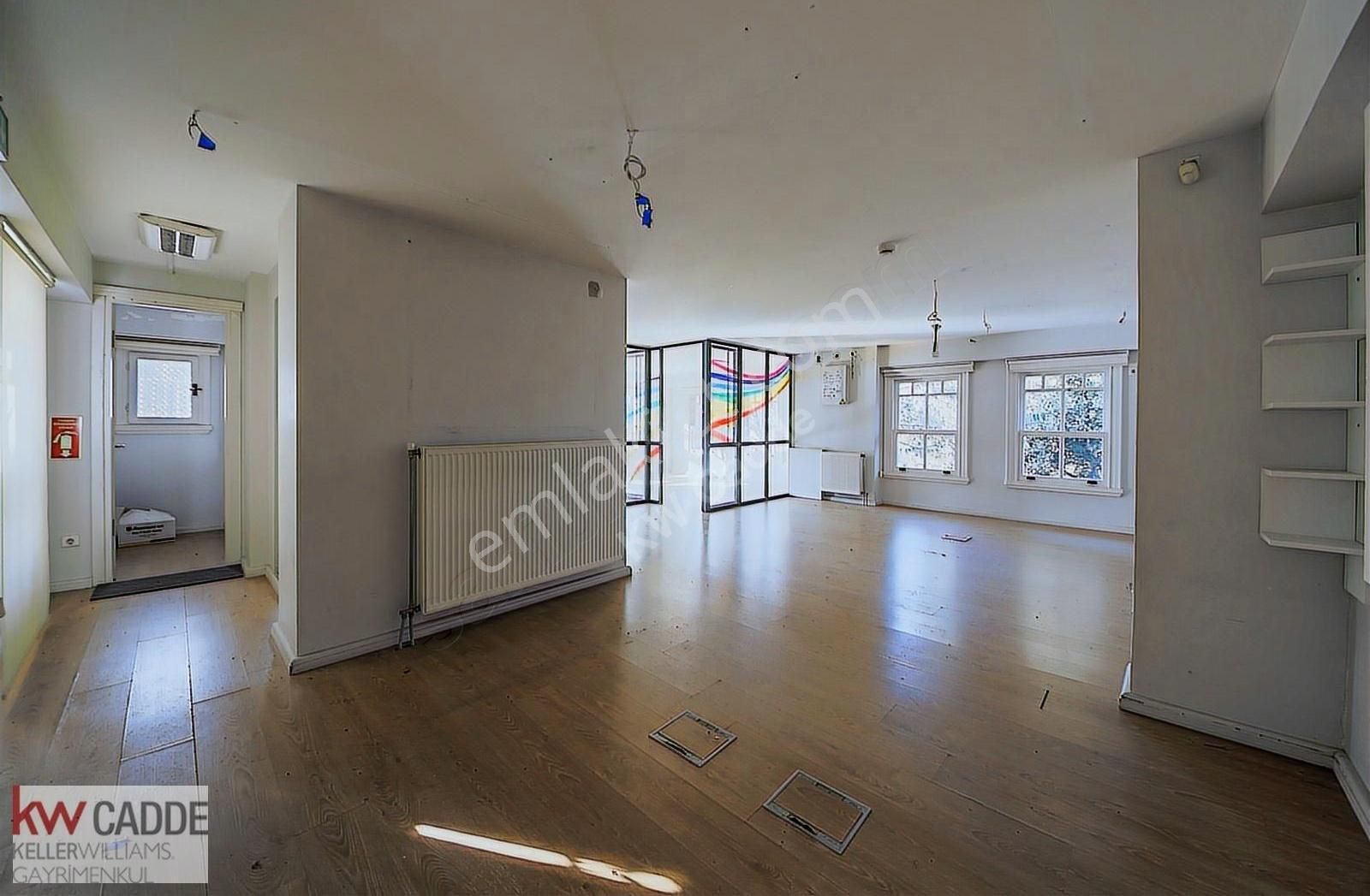 Kw Sinan'dan Beylerbeyin De Sahile 100mt Satılık Köşk & Konak - Görsel 17