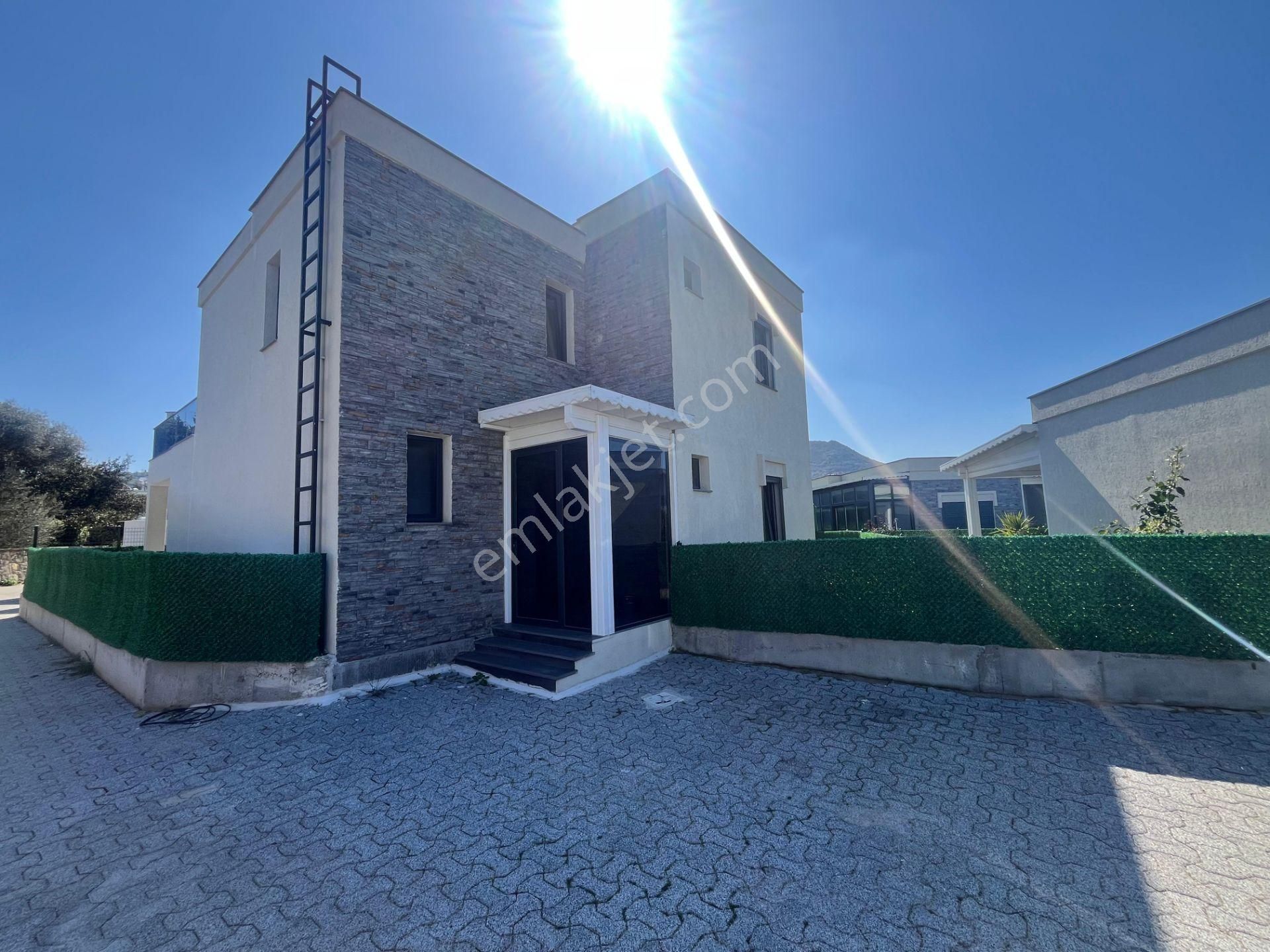 Turgutreis Merkez'de Satılık Tam Müstakil 4+1 Villa - Görsel 2