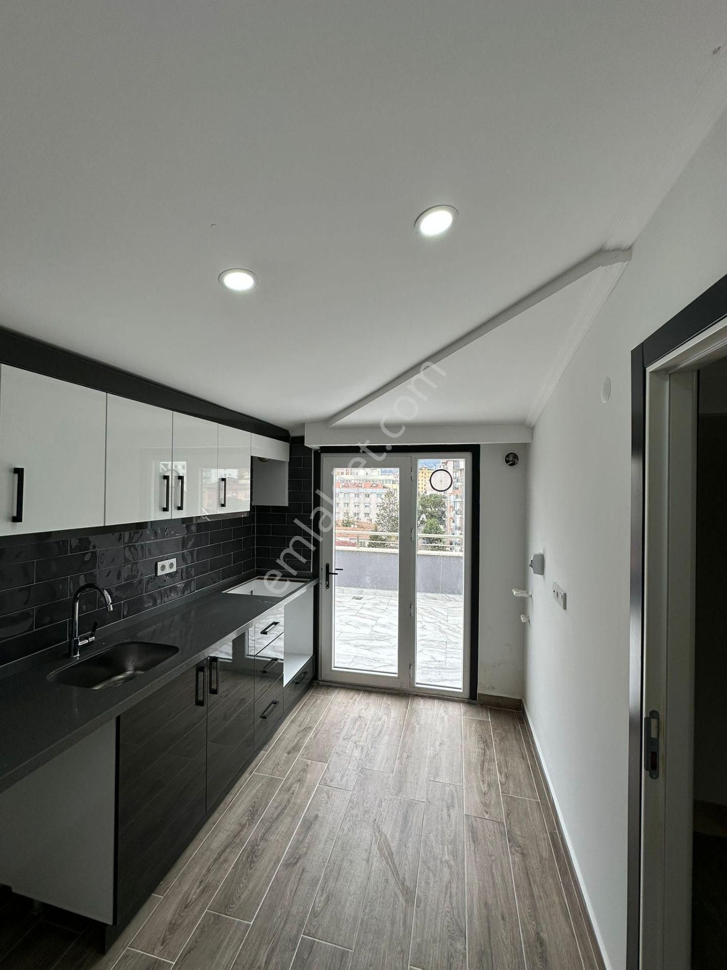 Pendik Batı Mahallesinde 4+1 Satılık Dubleks Daire - Görsel 10