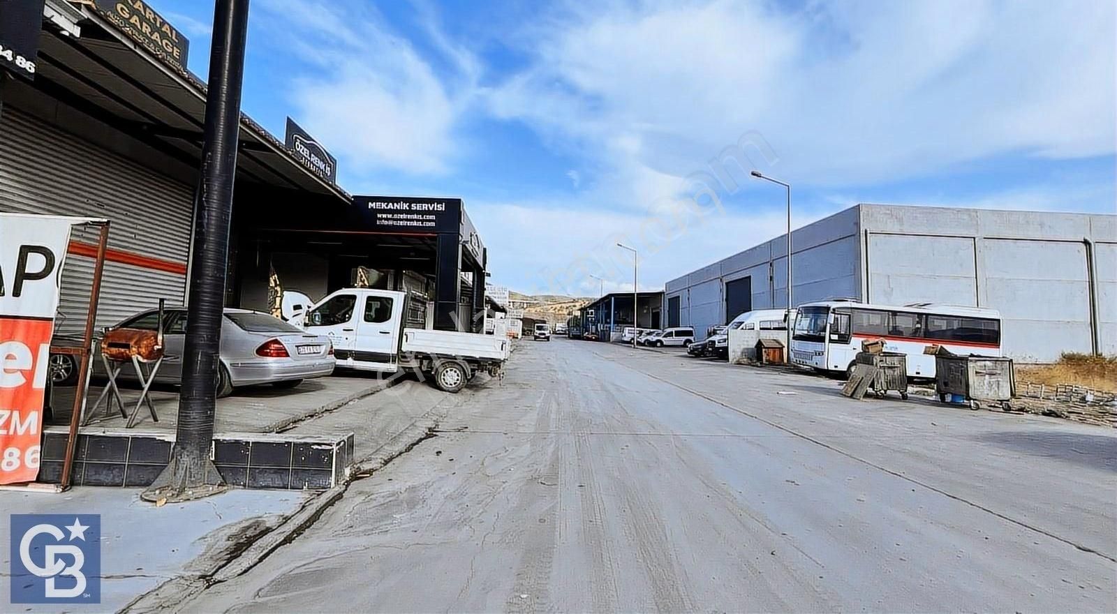 Aliağa Sanayi Sitesi'nde Devren Kiralık Kurumsal Oto Ekspertiz - Görsel 4