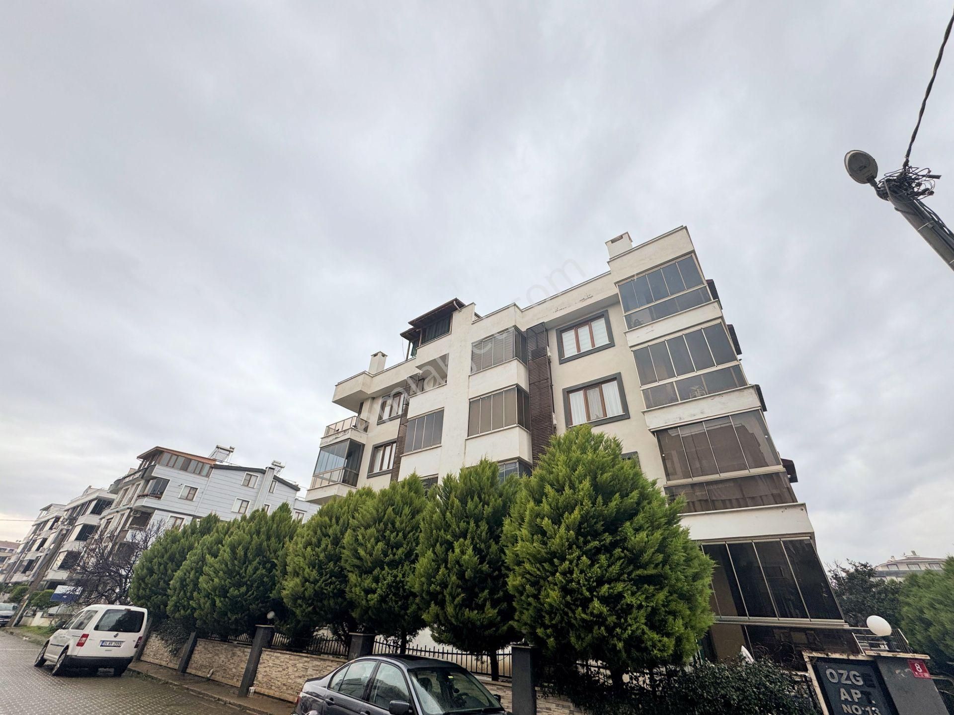 Akçay Utku'dan Altınkum'da Ön Cephe Ayrı Mutfaklı Lüks 2+1 Daire