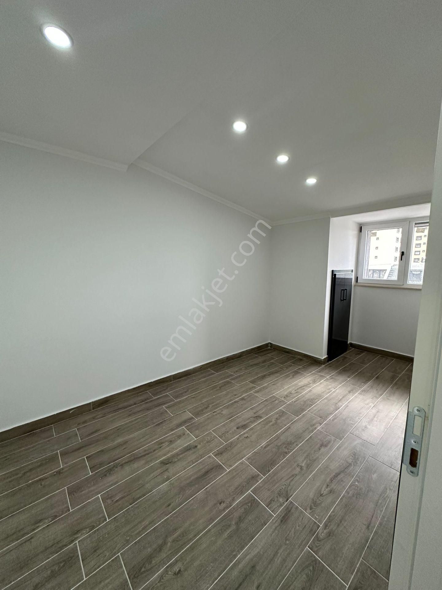 Pendik Batı Mahallesinde 6+1 Satılık Dubleks Daire - Görsel 15