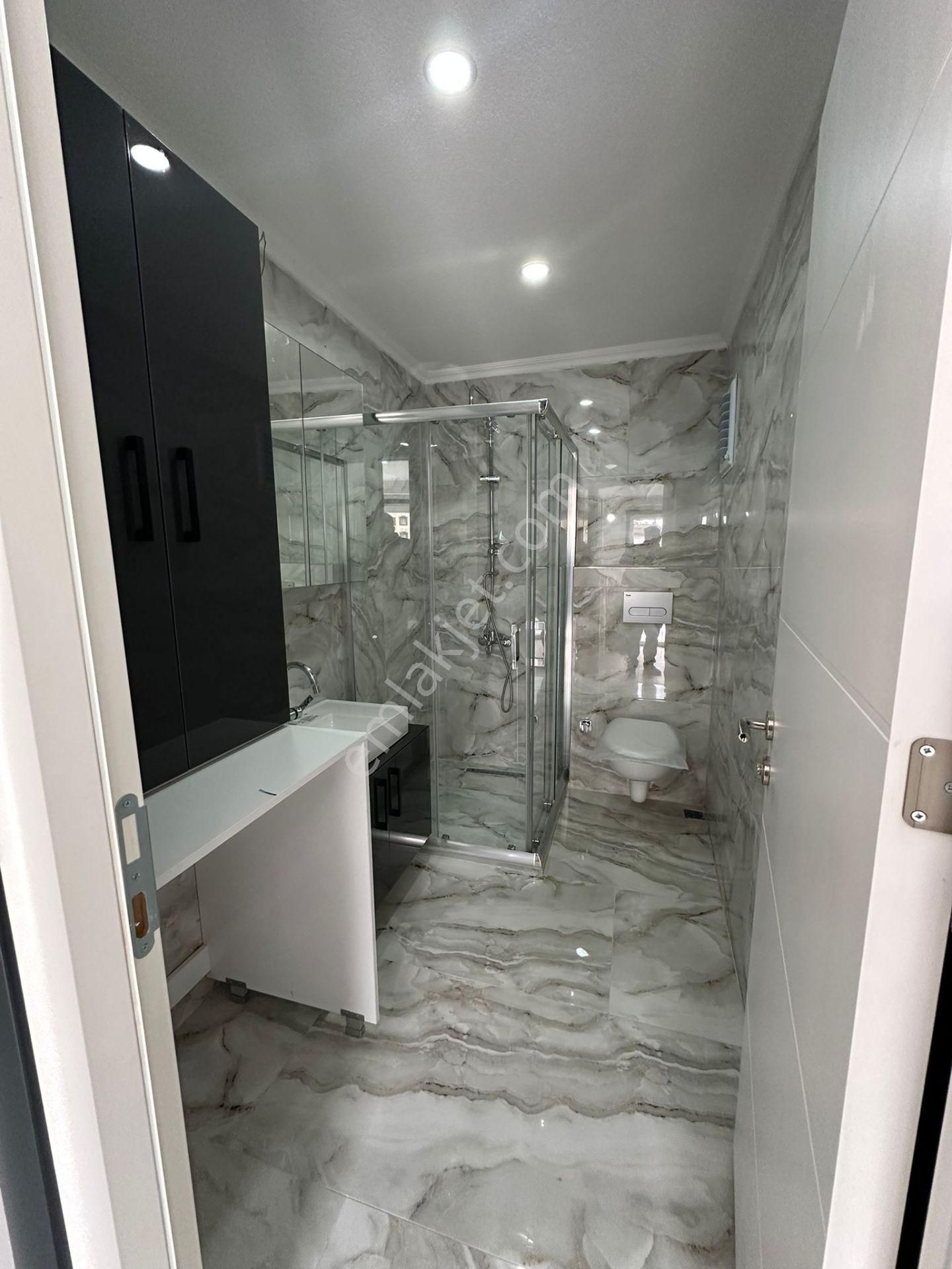 Pendik Batı Mahallesinde 6+1 Satılık Dubleks Daire - Görsel 17